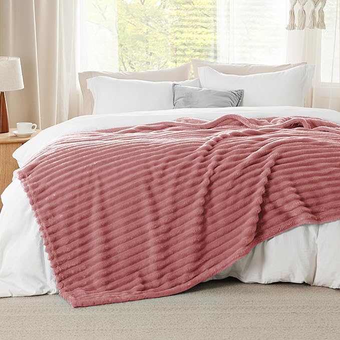 Bedsure GentleSoft Dusty Pink California King Size Blanket - Image 2