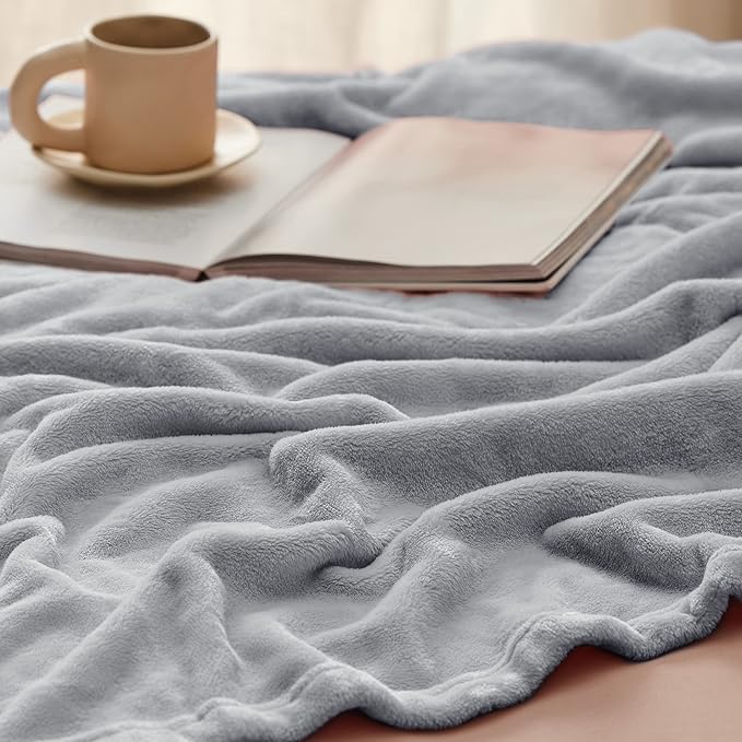 Bedsure GentleSoft Fleece Blanket California King Light Grey - Image 5