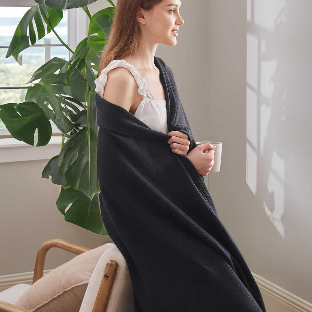 Bedsure 100% Cotton Blanket, Herringbone Weave, Full, Black