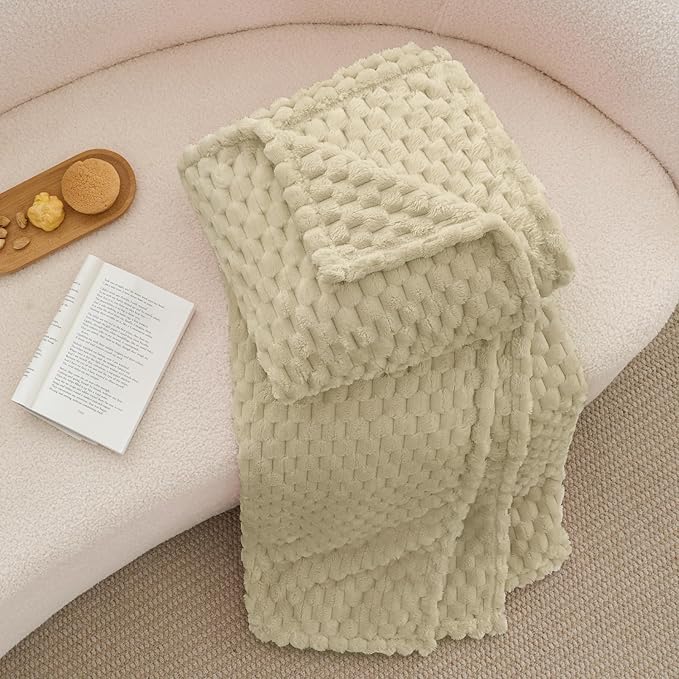 BEDELITE Fleece Throw Blanket for Couch & Bed - Image 8