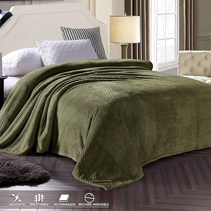 Exclusivo Mezcla Fleece Bed Blanket Twin Size, Super Soft and Warm Blankets - Image 3