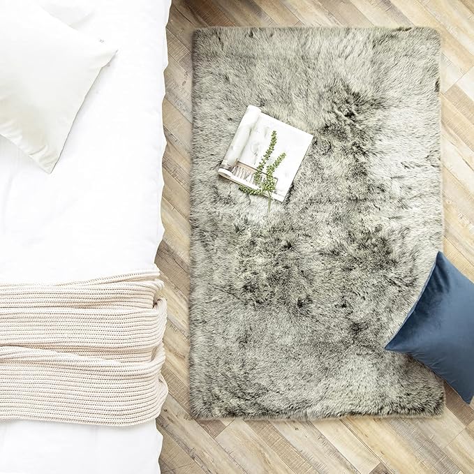 Ashler Faux Fox Fur Rug, 3x5 Rectangle Rug, Ultra Soft Shaggy Area Rugs - Image 3