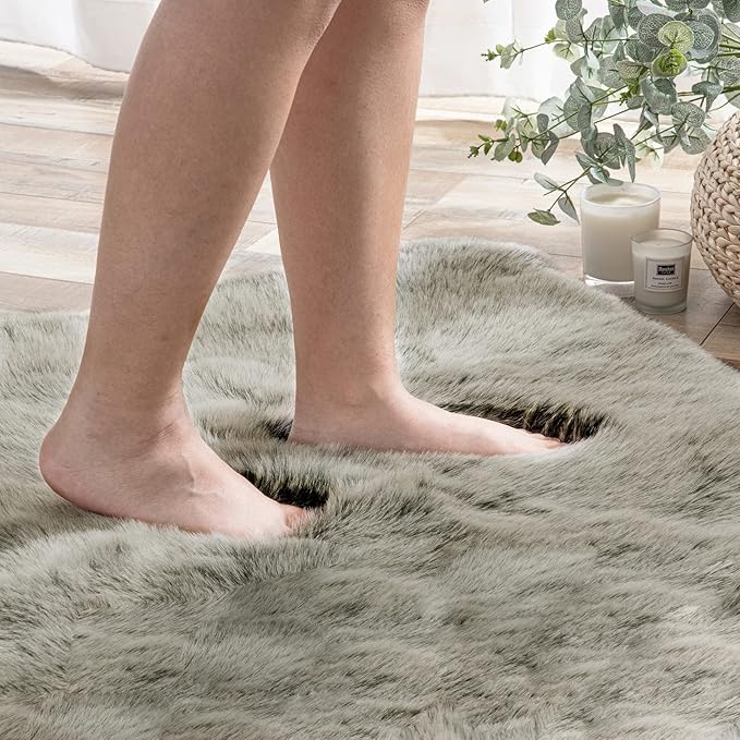 Ashler Home Deco Faux Fox Fur Area Rug, 2x3 ft, High Pile, Rectangular - Image 4
