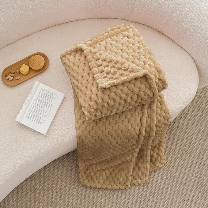 BEDELITE Fleece Blanket Twin for Bed Couch, 3D Jacquard Decorative Camel Throw - Image 6