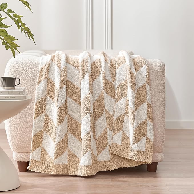 Snuggle Sac Chevron Throw Blanket - Image 4