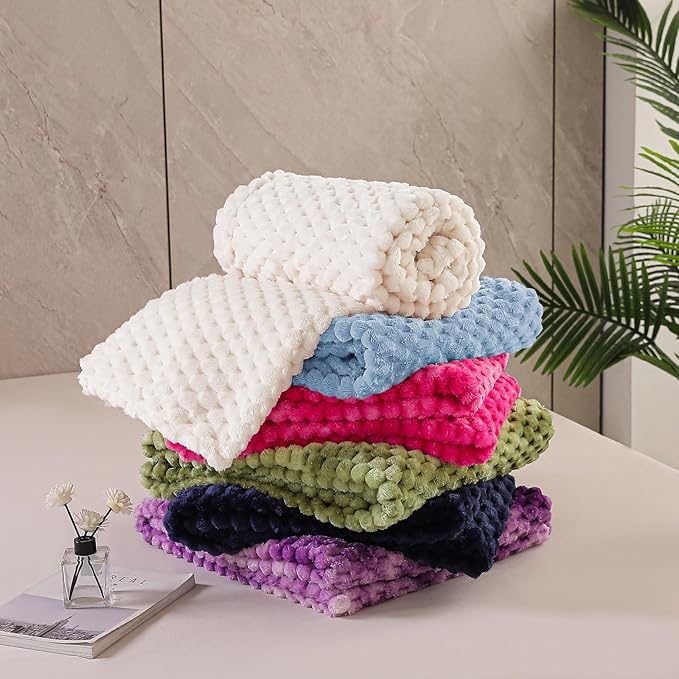 Exclusivo Mezcla Fleece Queen Blanket - Image 8