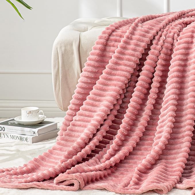 BEDELITE Fleece Blanket King Size – 3D Ribbed Jacquard Soft and Warm Decorative - Image 2