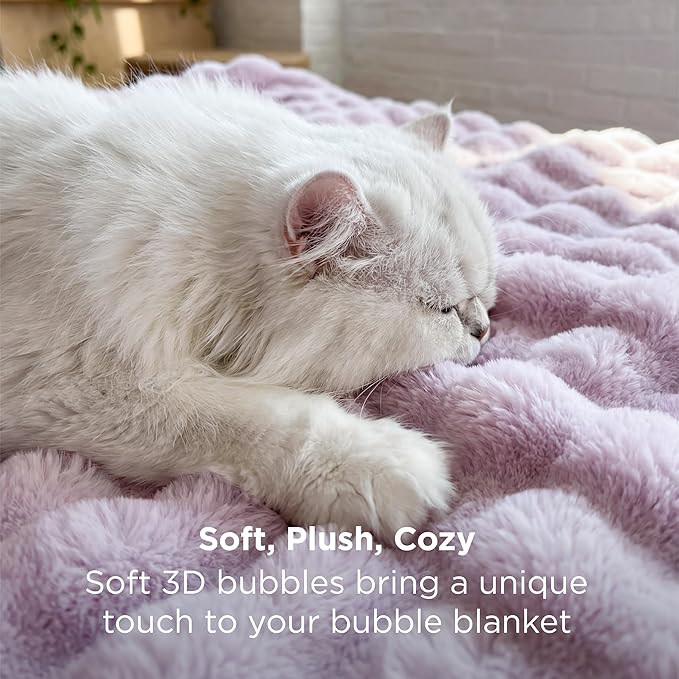 Bedsure 3D Fleece Bubble Blanket - Image 3