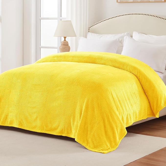 Exclusivo Mezcla Fleece Bed Blanket Twin Size, Super Soft and Warm Blankets - Image 5
