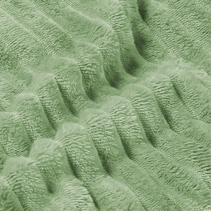 BEDELITE Fleece Blanket Twin Size – 3D Ribbed Jacquard Soft and Warm Decorative - Image 3