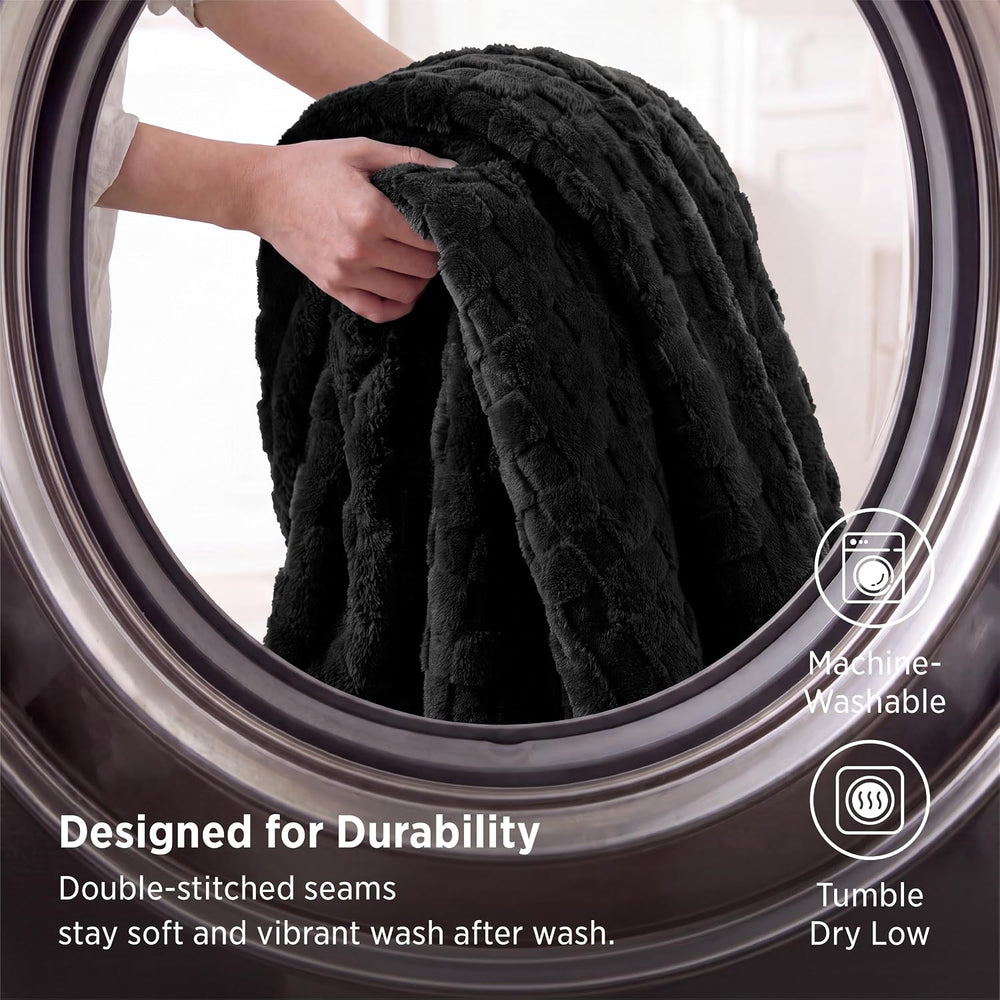 Bedsure Checkered Soft Cozy Fleece Full Blanket for Bed, Black, 84"×90&q...