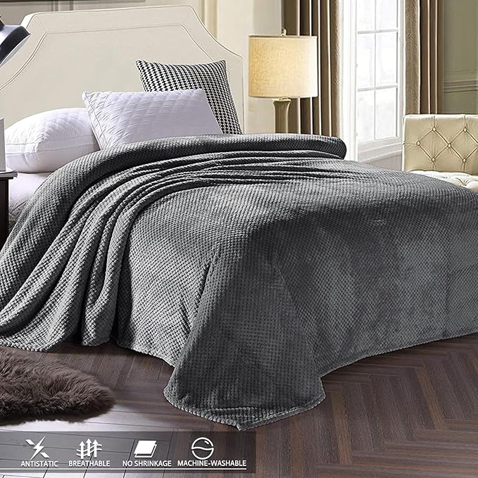 Exclusivo Mezcla Fleece Bed Blanket Twin Size, Super Soft and Warm Blankets - Image 3