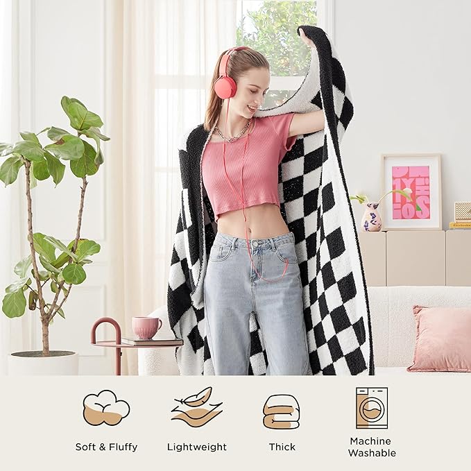 Bedsure GentleSoft Checkered Twin Blanket - Image 3