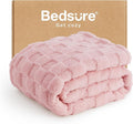 Bedsure GentleSoft Pink Throw Blanket by BEDSURE