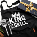 Kitchen Apron Gift for Men, BBQ Grilling Apron with 2 Pockets, Funny Birthday Christmas for Father Dda Husband Boyfriend, Water & Oil Resistant Protective Fabric, Adjustable Professional Chef Apron