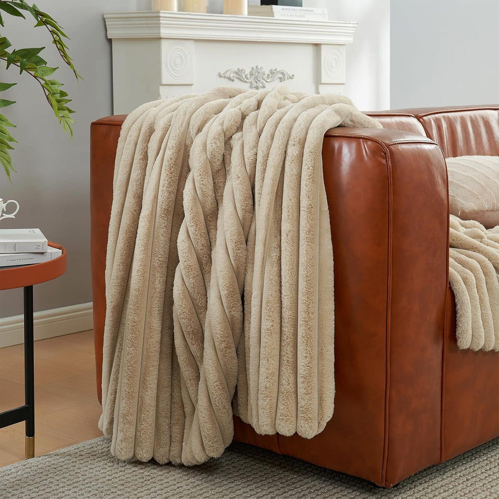 Amélie Home Soft Striped Faux Fur Throw Blanket for Couch, Beige, 55"x70...