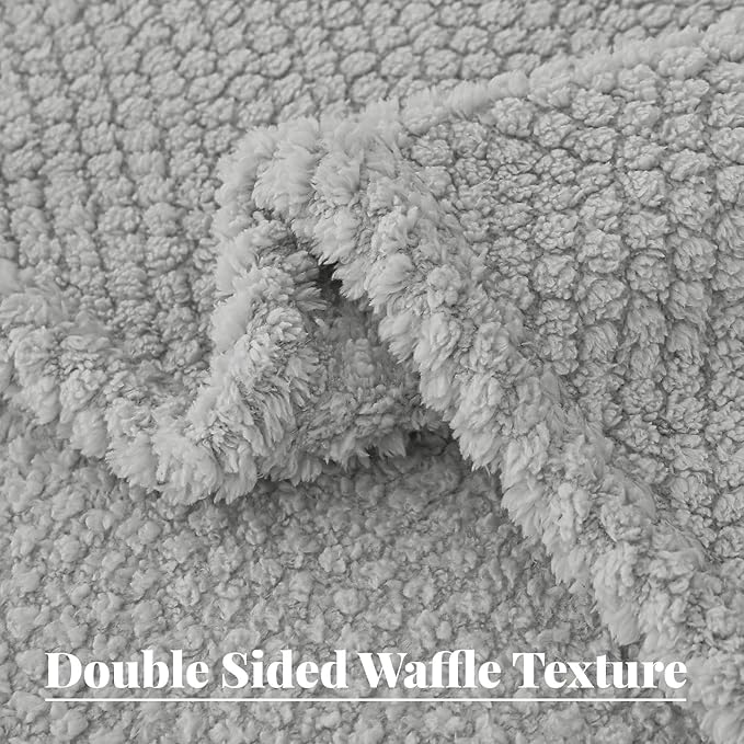 Whale Flotilla King Size Fuzzy Fleece Blanket - Image 6