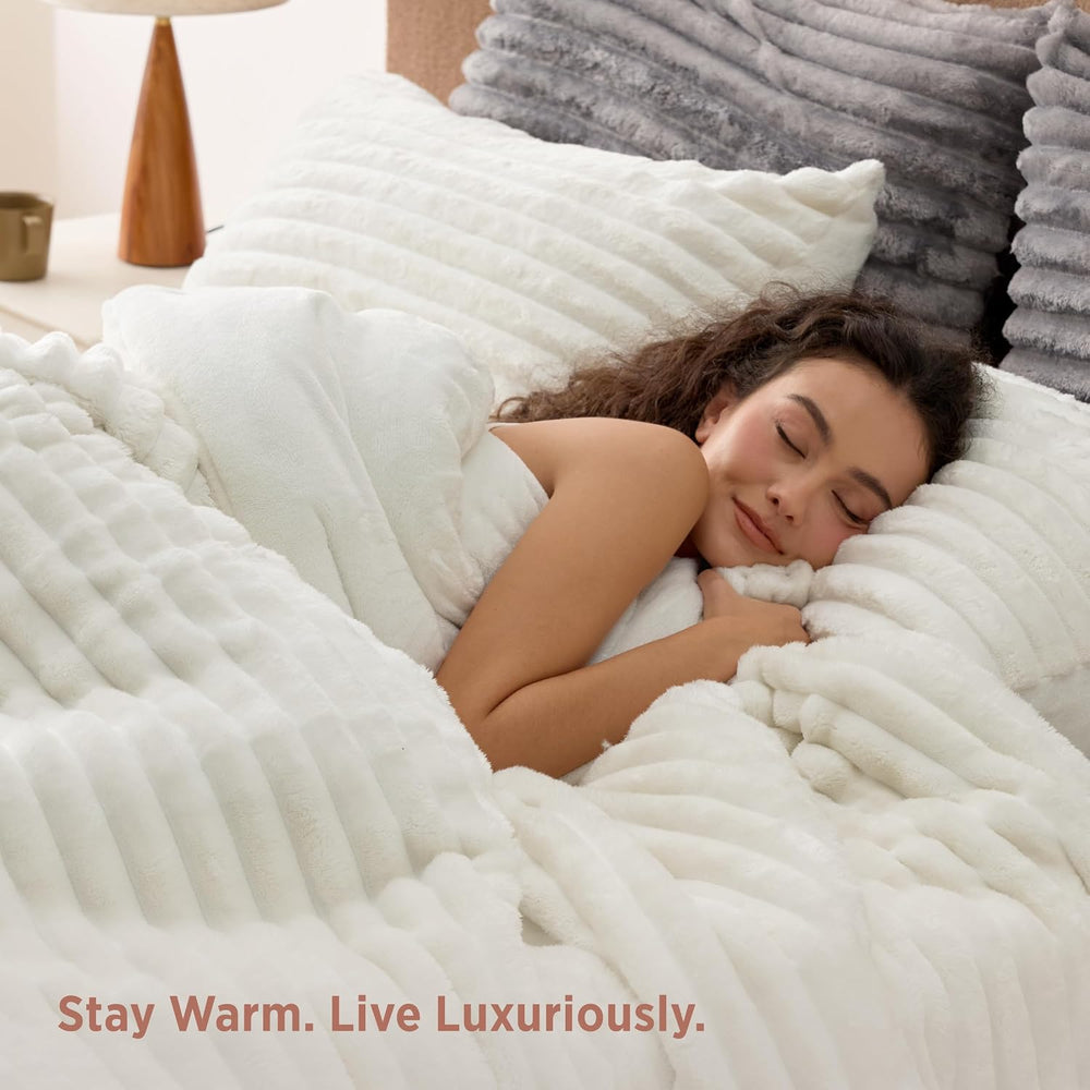 Bedsure Large Queen Comforter Set, Fluffy Bedding Set, Cream White, 3 Piece