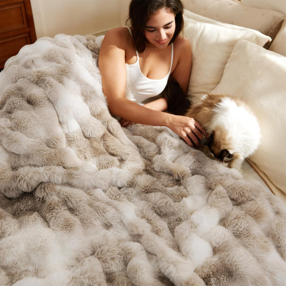 Bedsure Fluffy Bubble Faux Fur Throw Blanket, 50"x60", Tie-dye Taupe