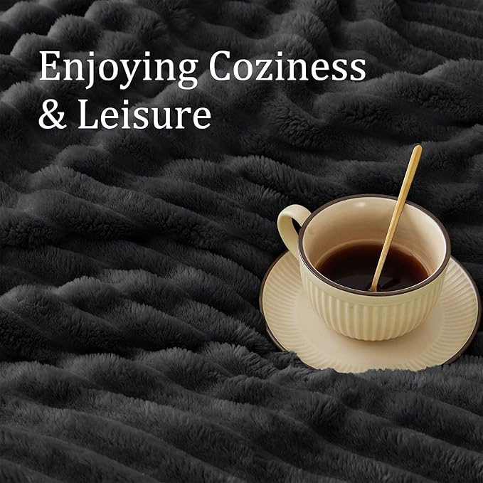 BEDELITE Blankets Queen Size for Bed, 300GSM Soft & Warm Fleece Blanket - Image 5