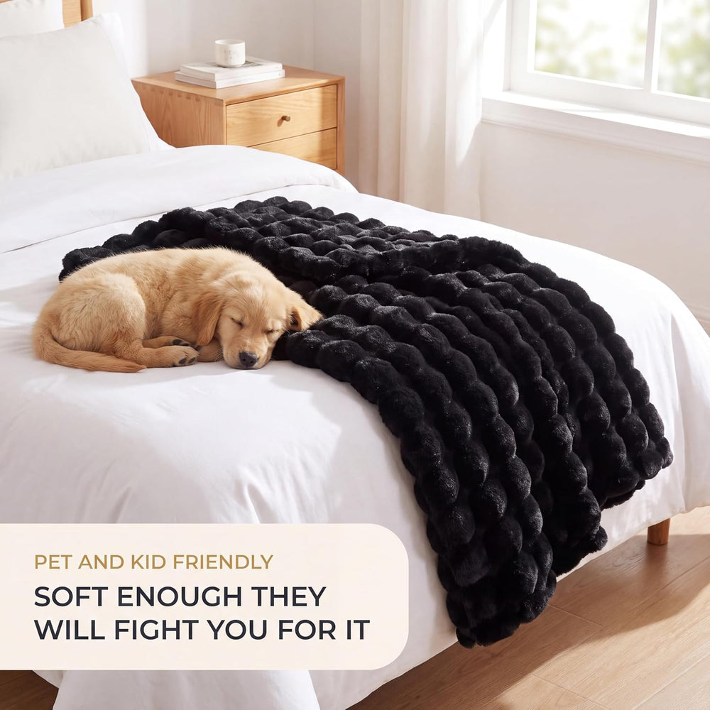 Soft Throw Blanket, 1000 GSM Faux Fur Bubble Blanket, Black 50x60