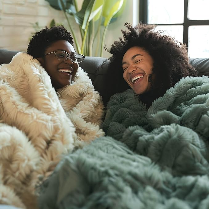 Bedsure GentleSoft Fluffy Sage Green King Size Blanket - Image 6
