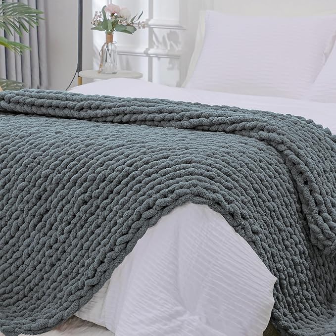 Bigacogo Chunky Knit Throw Blanket by Bigacogo