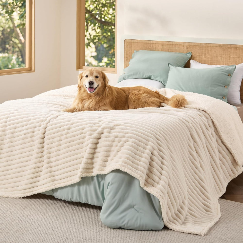 Bedsure ComfyFleece® Waterproof Blanket for Bed, King（86"x108"） Cream