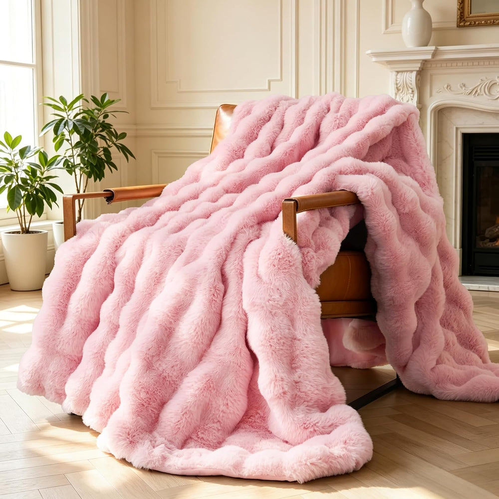 Comelady Faux Rabbit Fur Throw Blanket for Couch, Soft Plush Bubble Blanket