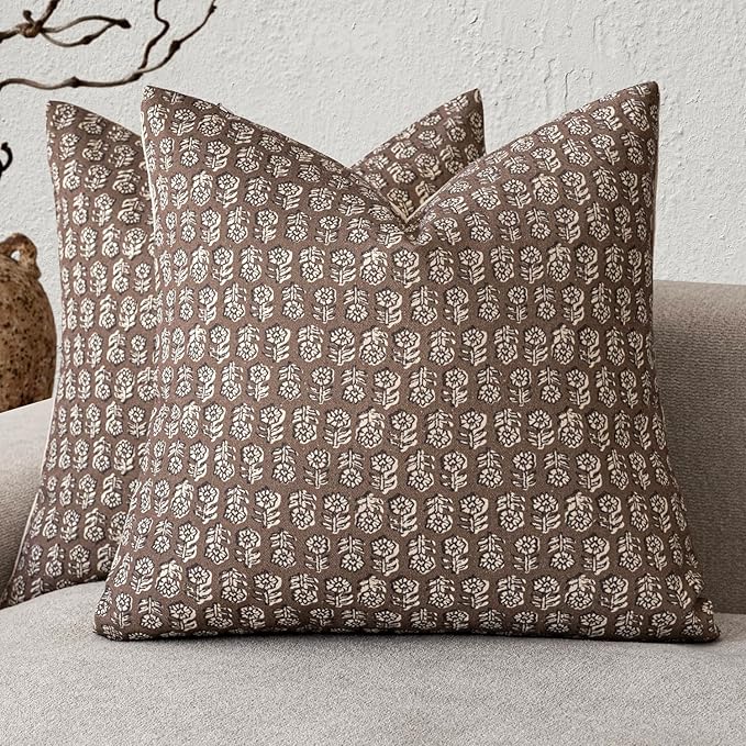 Foindtower Set of 2 Decorative Vintage Floral Print Throw Pillow Covers Neutral by Foindtower