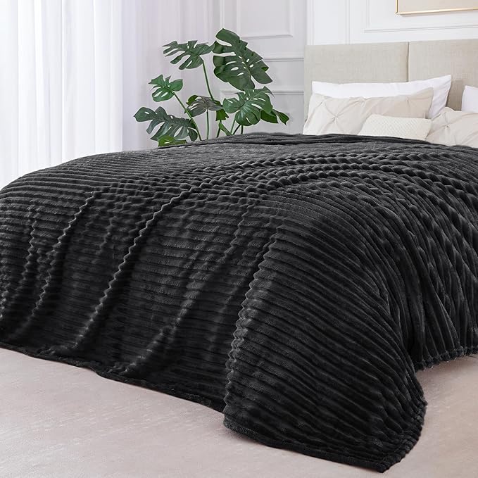 BEDELITE Fleece Blanket Queen Size – 3D Ribbed Jacquard Soft and Warm - Image 2