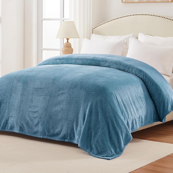Exclusivo Mezcla Fleece Bed Blanket King Size, Super Soft and Warm Blankets - Image 4