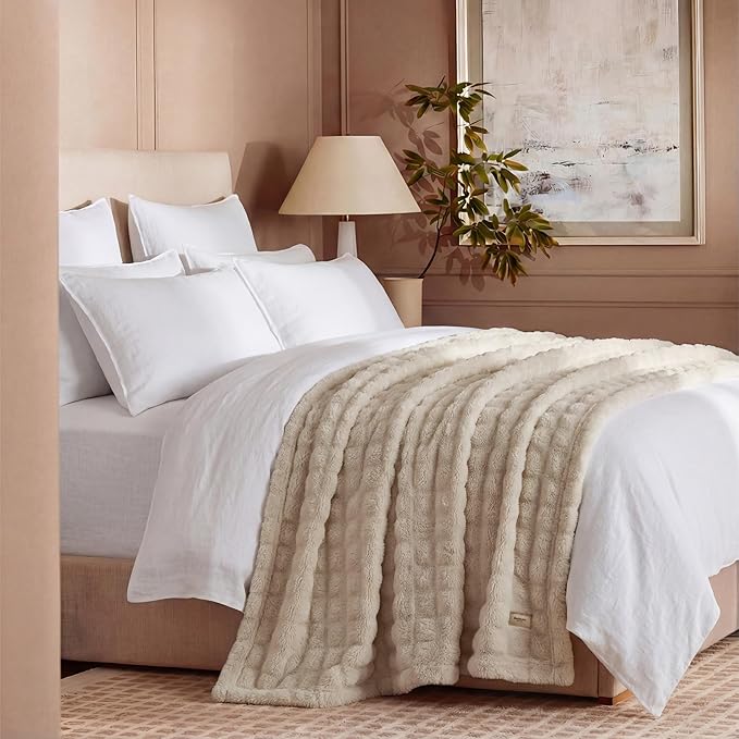 Bedsure 3D Fleece Bubble Blanket - Image 4