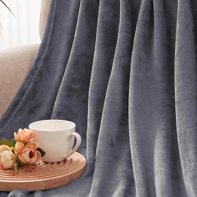Exclusivo Mezcla Fleece Blankets Queen Size - Image 8