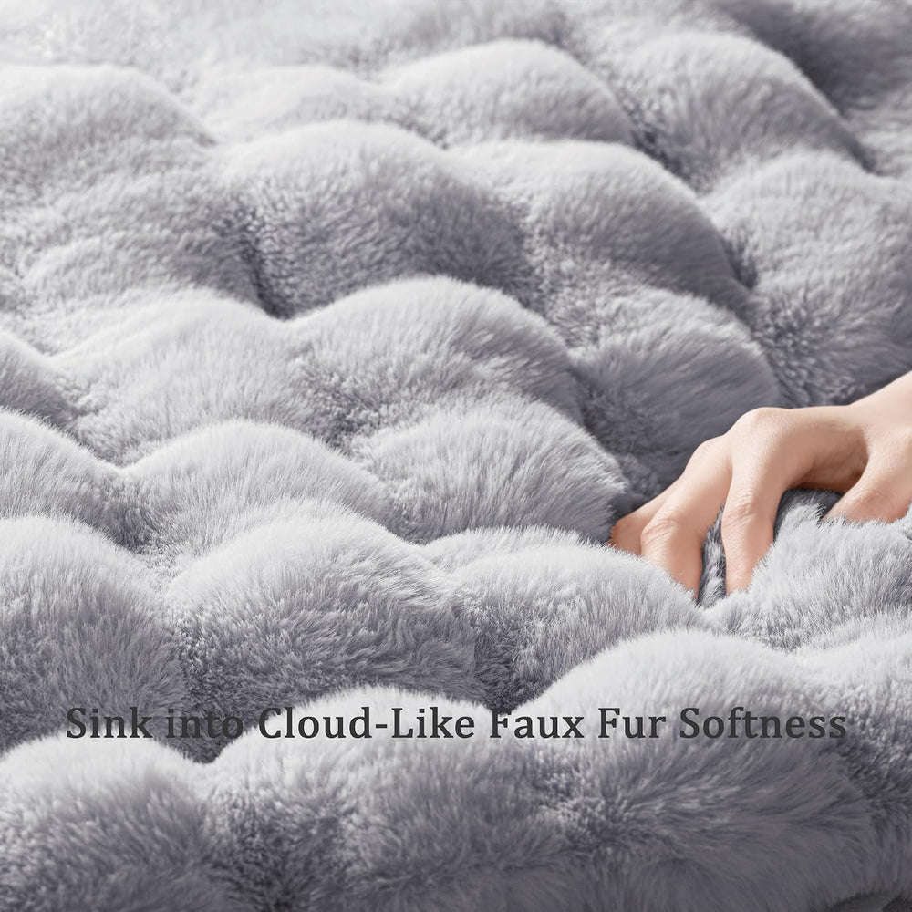 Exclusivo Mezcla Faux Fur King Blanket for Bed, 3D Bubble Blankets