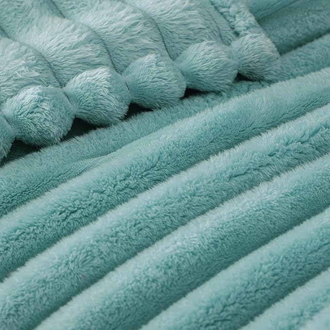 Exclusivo Mezcla Twin Size Flannel Fleece Blanket, Super Soft Striped Jacquard - Image 4