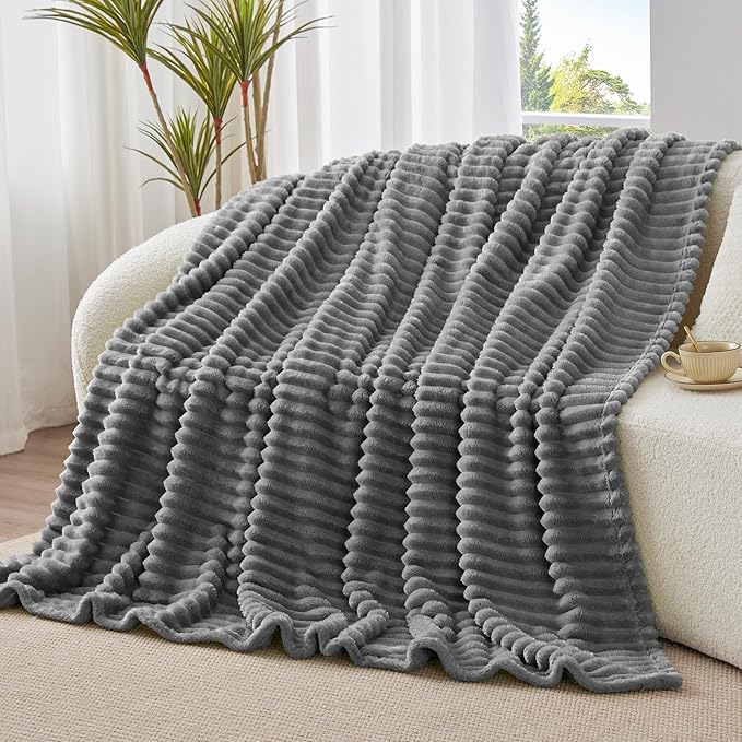 BEDELITE Fleece Throw Blanket for Couch - Image 3