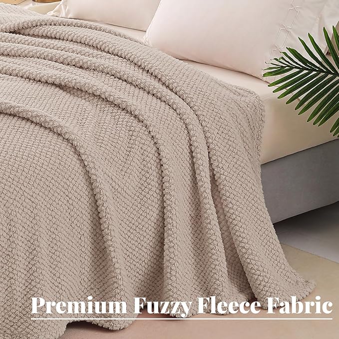 Whale Flotilla King Size Fuzzy Fleece Blanket - Image 5