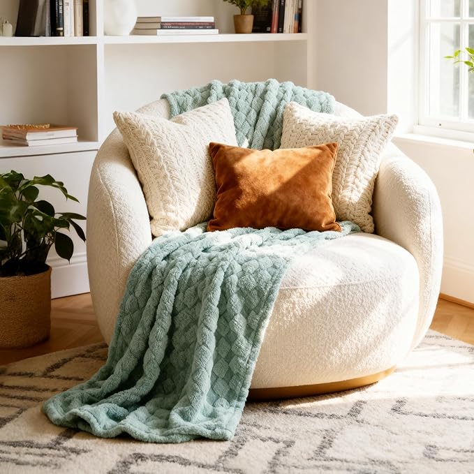 Bedsure GentleSoft Sage Green Twin XL Blanket - Image 9