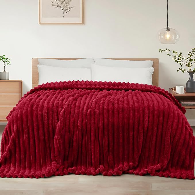 Exclusivo Mezcla King Size Flannel Fleece Blanket, Super Soft Striped Jacquard by ExclusivoMezcla