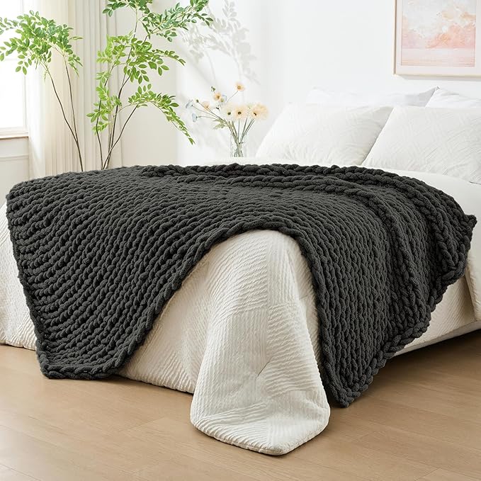 Bigacogo Chunky Knit Throw Blanket by Bigacogo