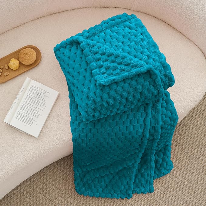 BEDELITE Fleece Throw Blanket for Couch & Bed - Image 6