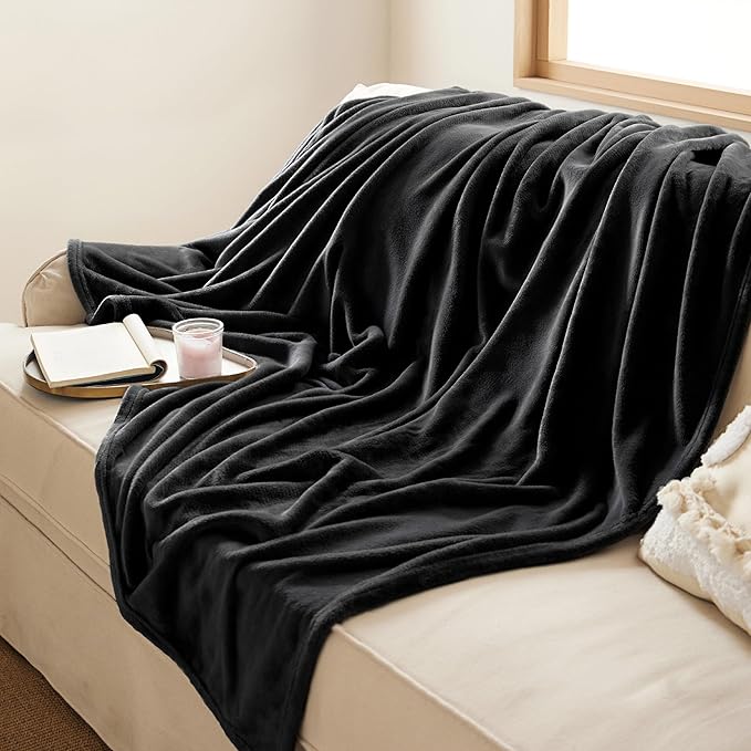 Bedsure GentleSoft Fleece Throw Blanket - Image 5