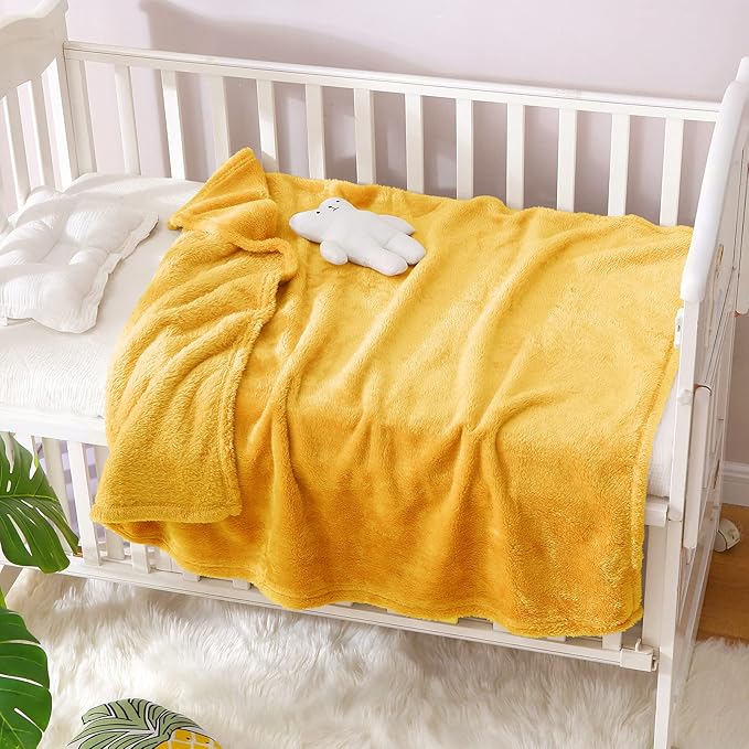 Exclusivo Mezcla Plush Fuzzy Fleece Throw Blanket, Super Soft, Fluffy and Warm - Image 4