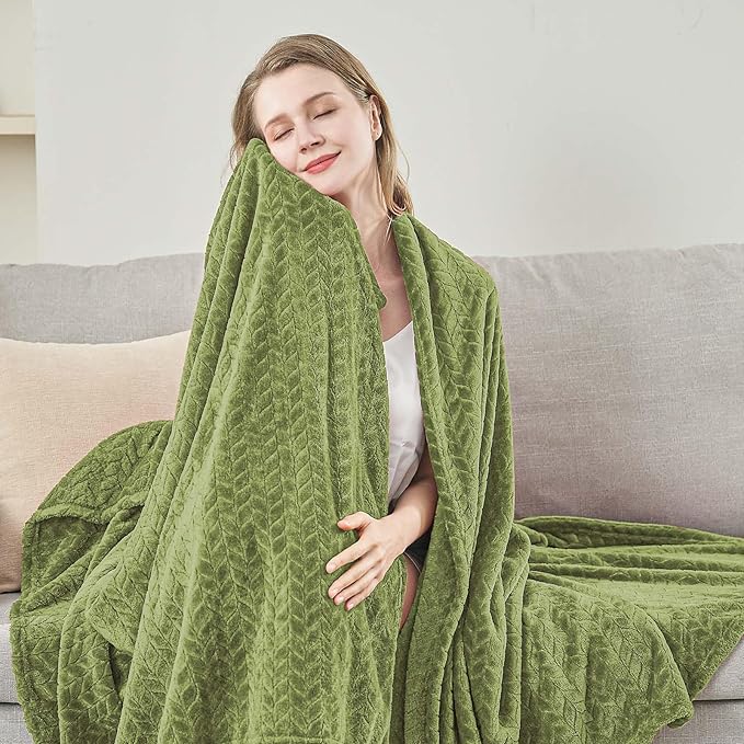 inhand Sage Green Fleece Queen Blanket - Image 7