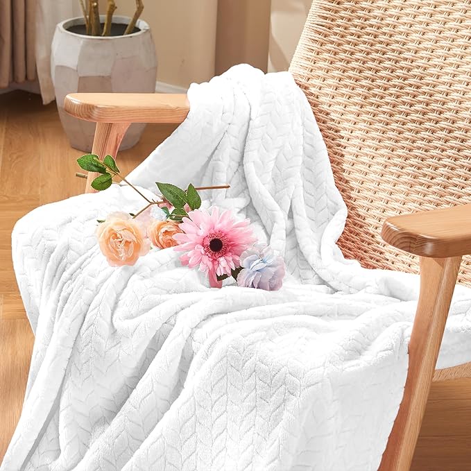 inhand White Fleece Twin Blanket, Super Soft Flannel Cozy Blankets - Image 2