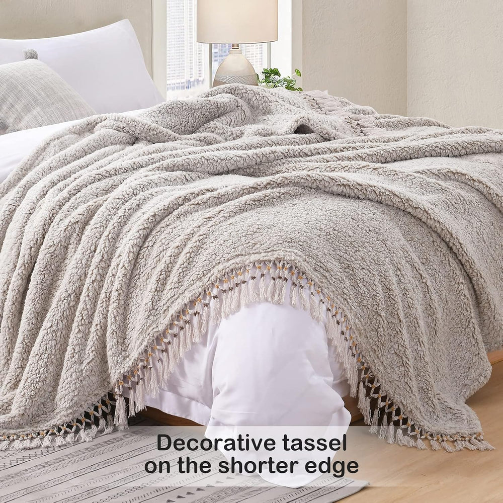 Ultra Soft Fleece Sherpa Blanket Queen Size,Lightweight Cozy Boho Bed Blanket...