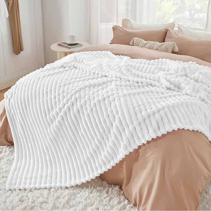 Bedsure GentleSoft White California King Size Blanket - Image 6