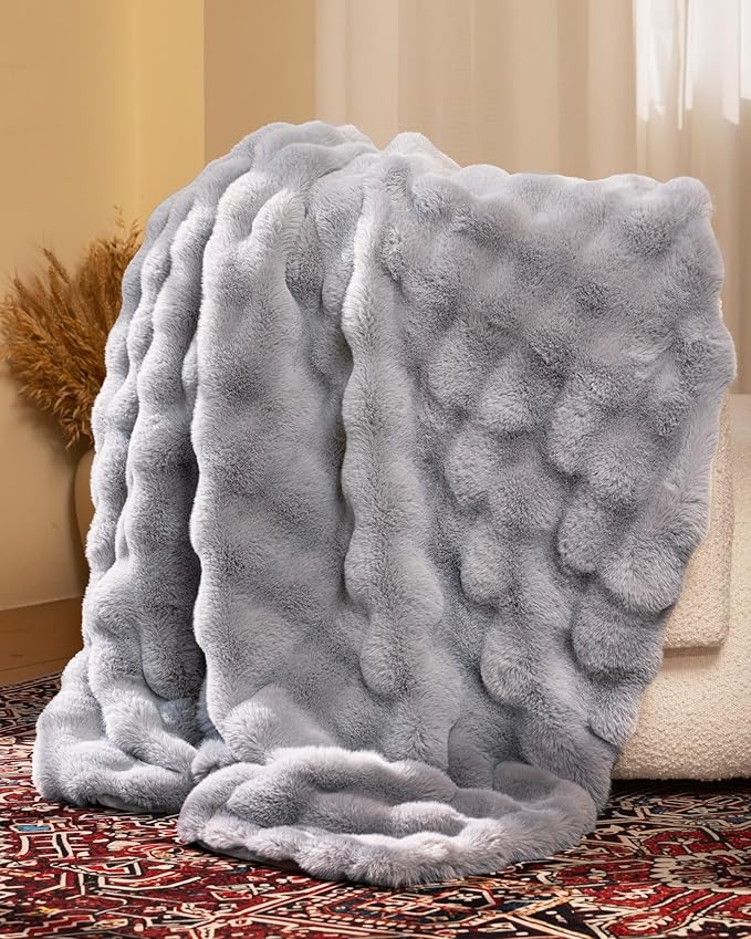 Ultra Soft Cozy Faux Fur Throw Blanket, Fuzzy Plush Thick Bubble Blanket