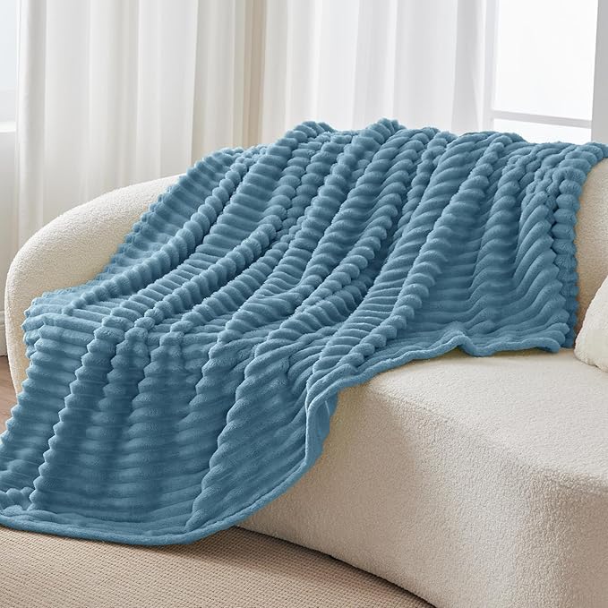 BEDELITE Fleece Blue Throw Blanket - Image 7